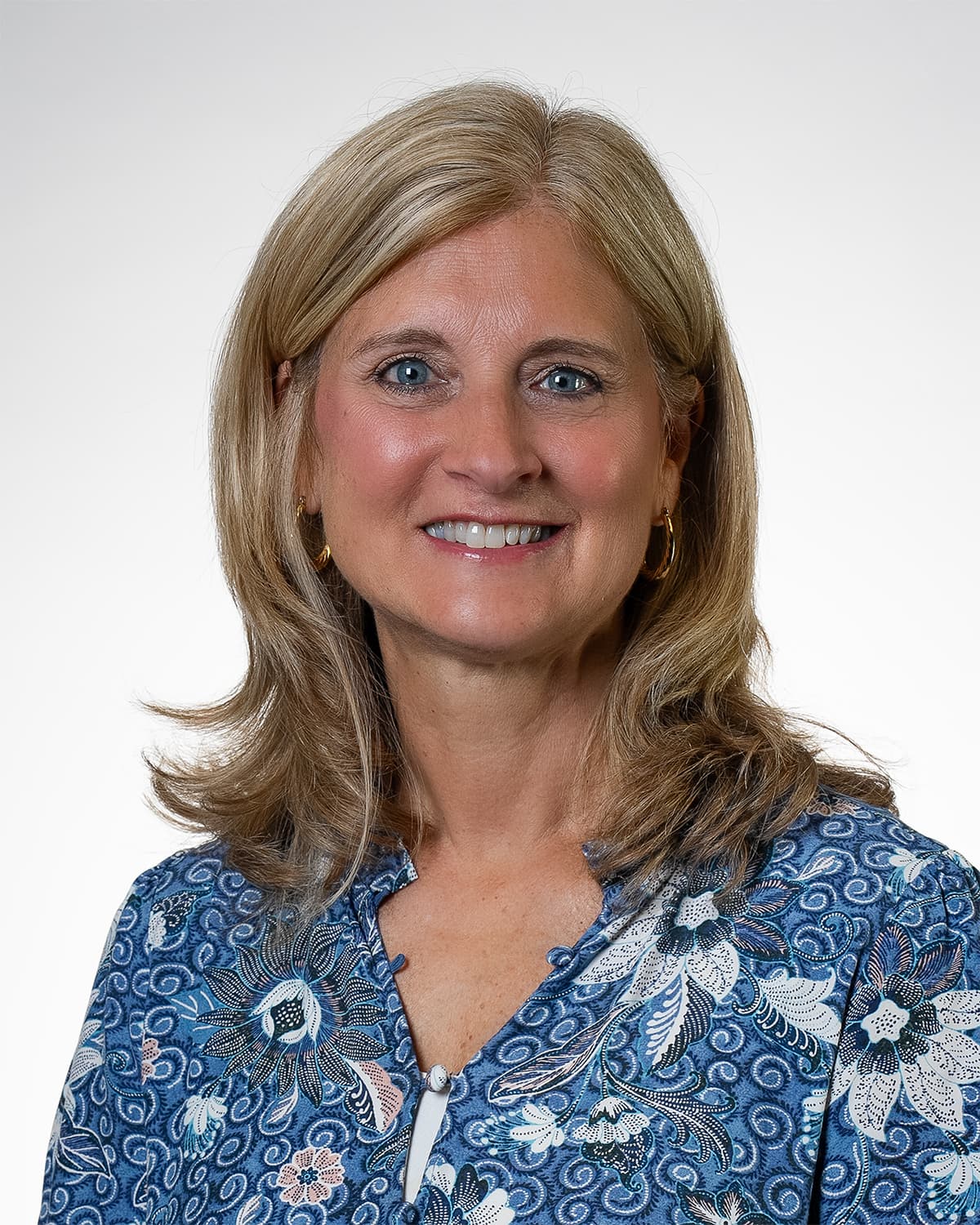 Lori Haley's headshot.